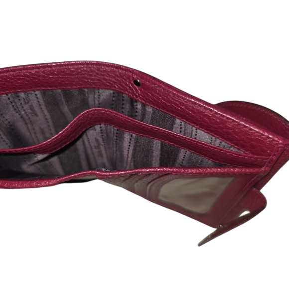 SALVATORE FERRAGAMO Burgundy Leather Ganchini Bifold Compact Wallet - Picture 13 of 16